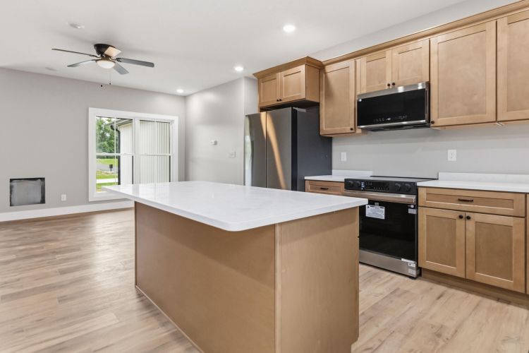 Listing Image 18