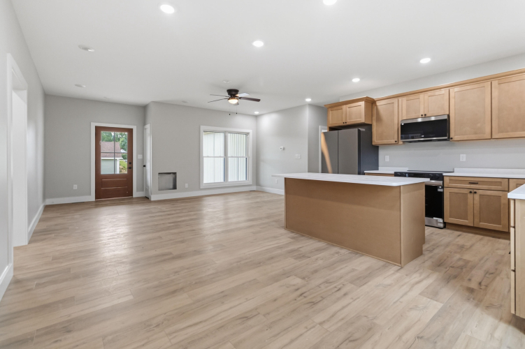 Listing Image 23