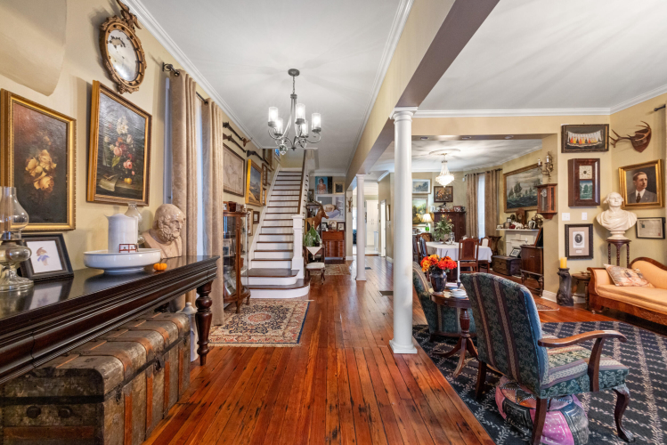 Listing Image 8