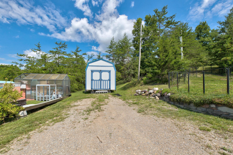 Listing Image 29