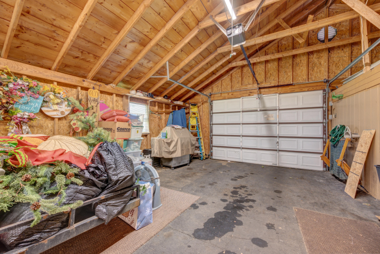 Listing Image 42