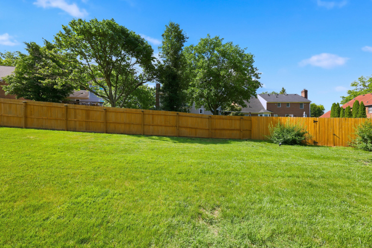 Listing Image 33