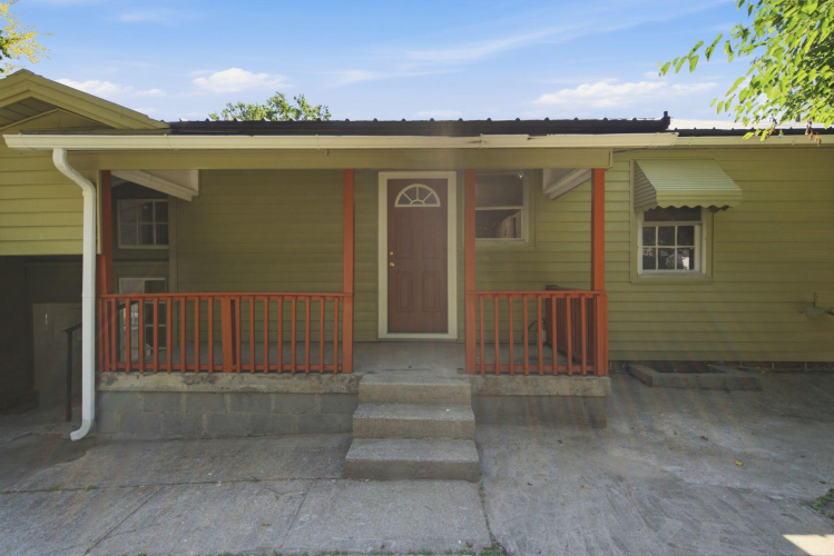 Listing Image 32