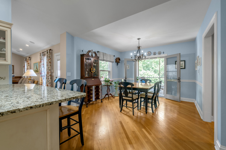 Listing Image 16