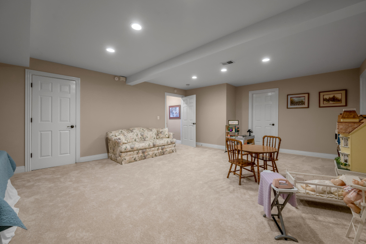 Listing Image 49