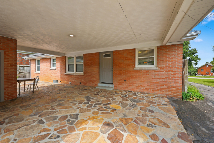 Listing Image 41