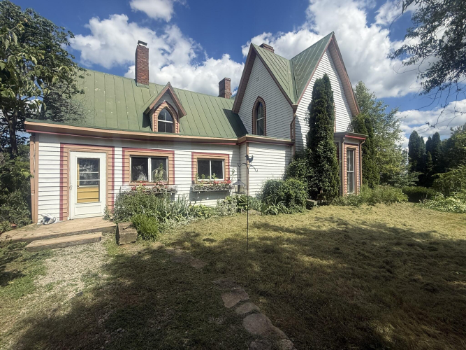 Listing Image 3
