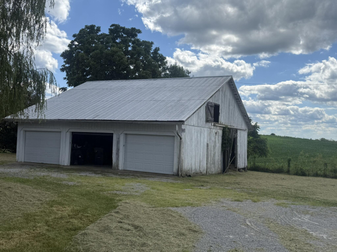 Listing Image 25
