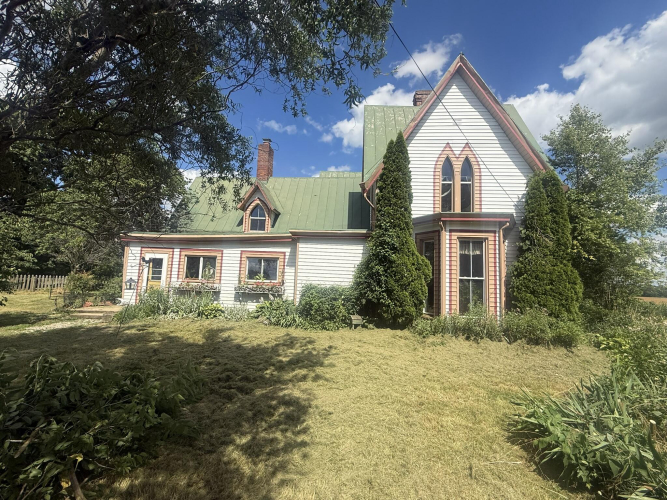 Listing Image 4