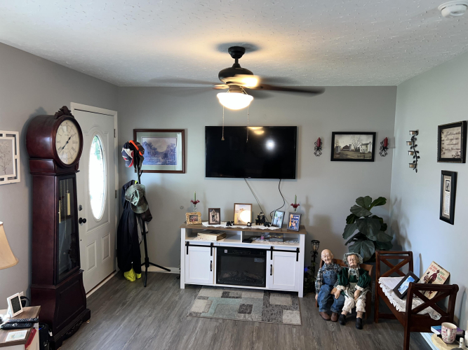 Listing Image 33