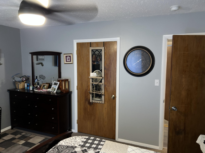 Listing Image 48