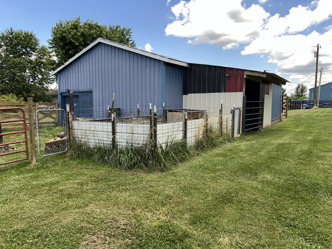 Listing Image 8