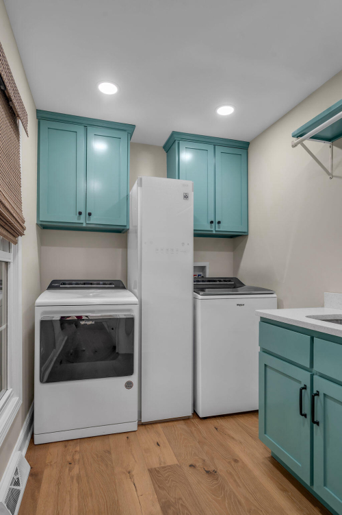 Listing Image 8