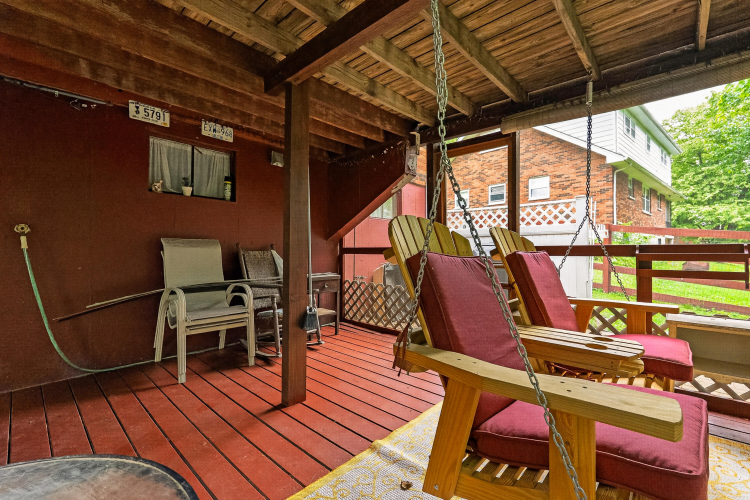Listing Image 12
