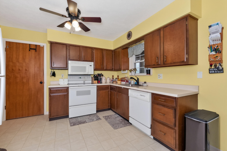 Listing Image 21
