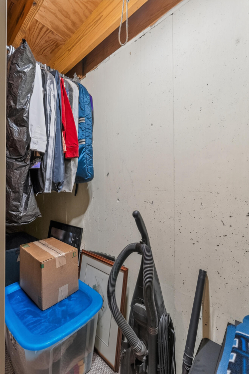 Listing Image 42