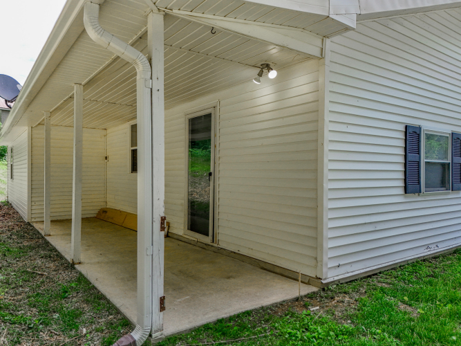 Listing Image 5