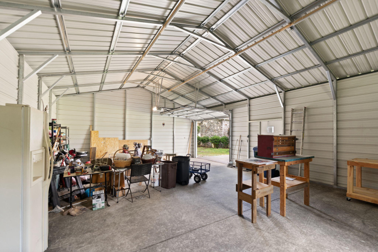 Listing Image 42