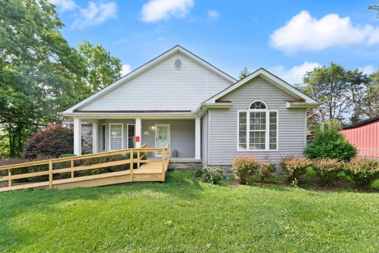 Listing Image 52