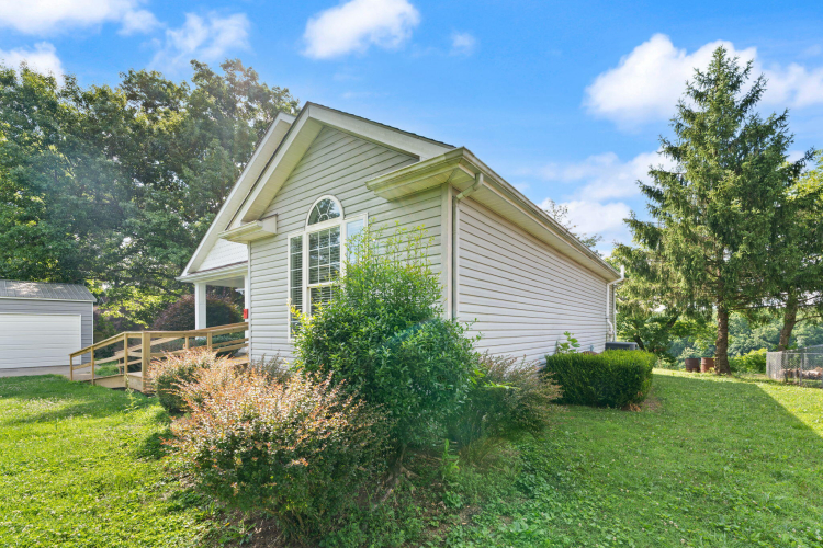 Listing Image 54