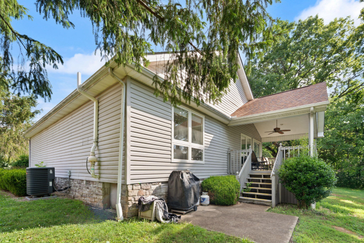 Listing Image 59