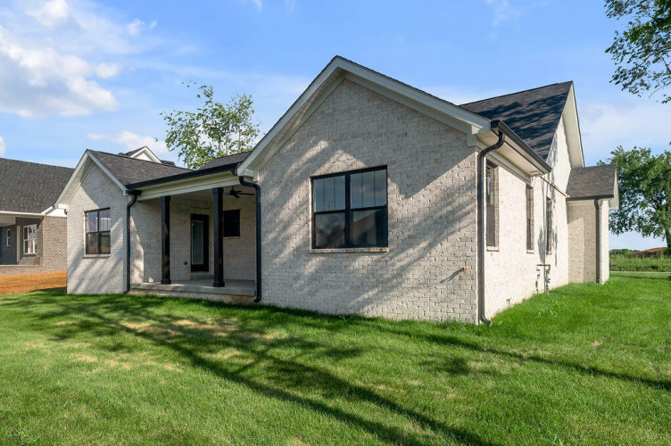Listing Image 52