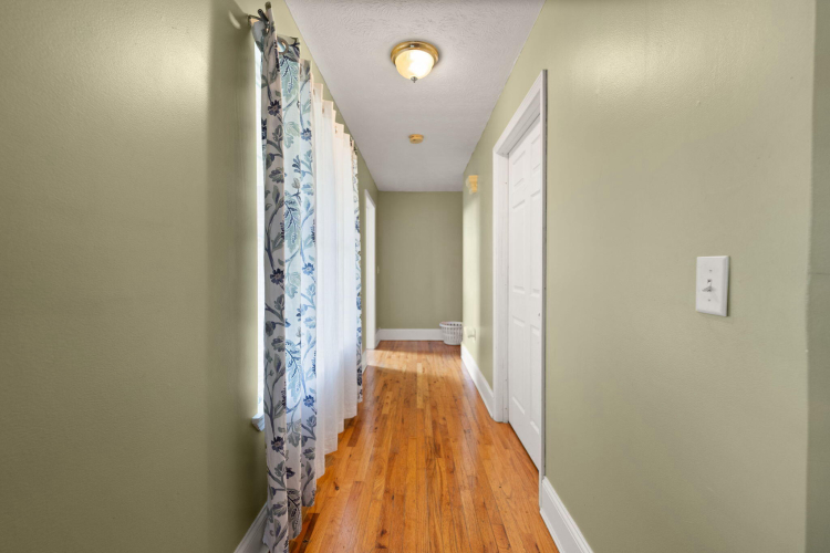 Listing Image 41