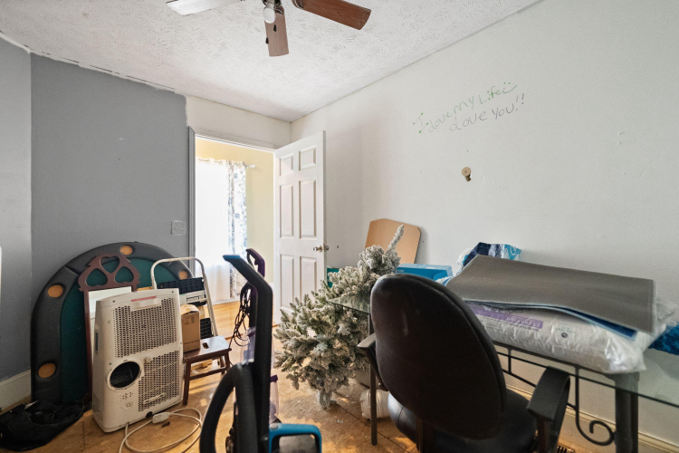 Listing Image 45