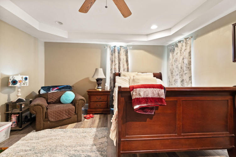 Listing Image 55