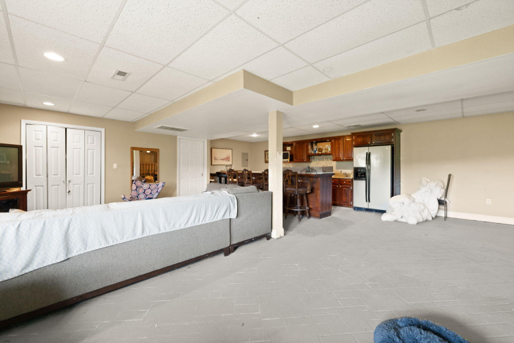 Listing Image 65