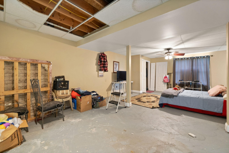Listing Image 75