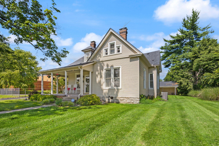 Listing Image 8