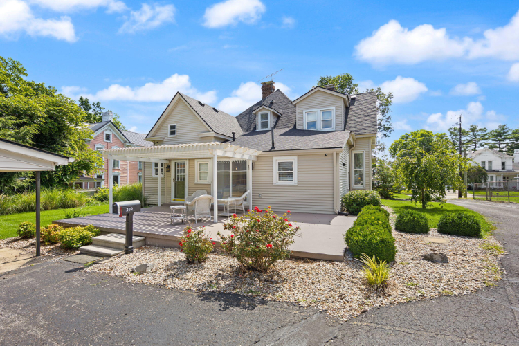 Listing Image 10