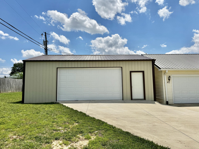 Listing Image 26