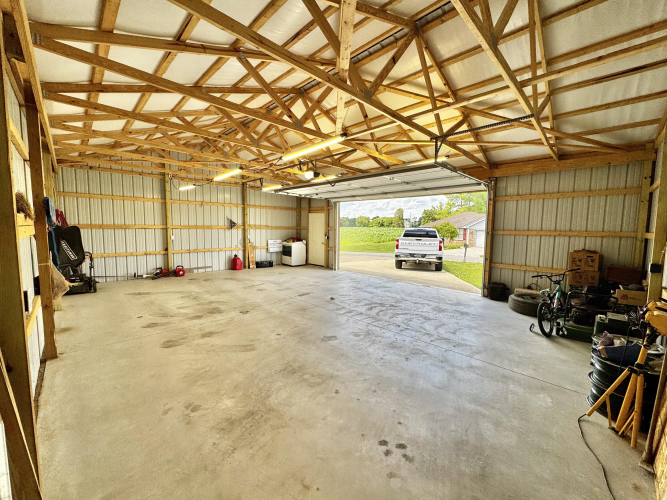 Listing Image 28