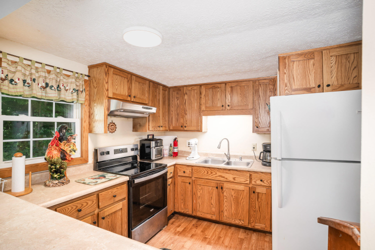 Listing Image 12
