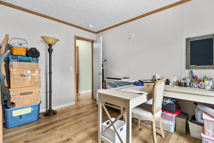 Listing Image 52