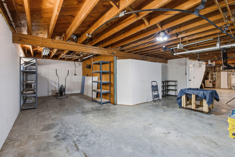 Listing Image 38