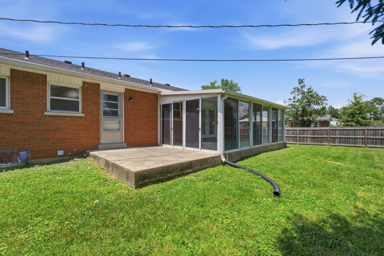 Listing Image 44