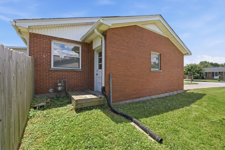 Listing Image 50