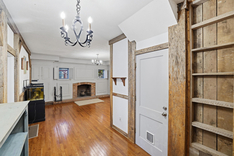 Listing Image 13