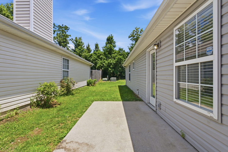 Listing Image 22