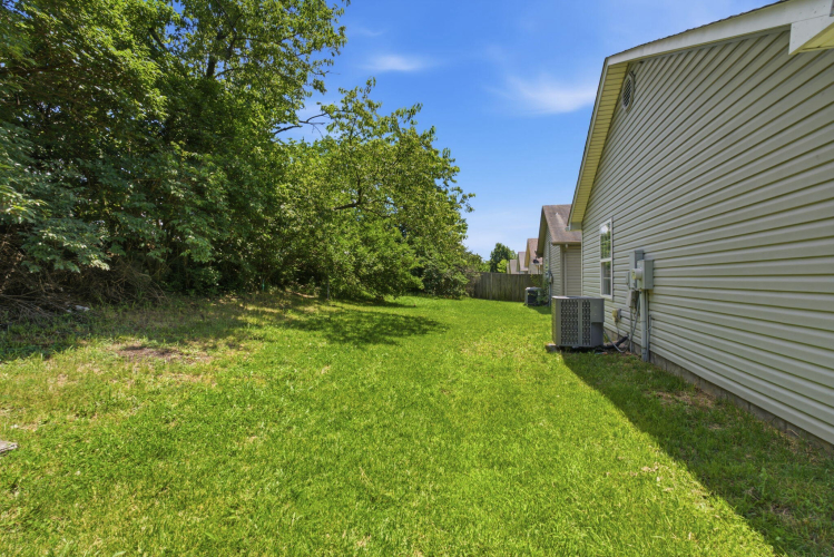 Listing Image 25