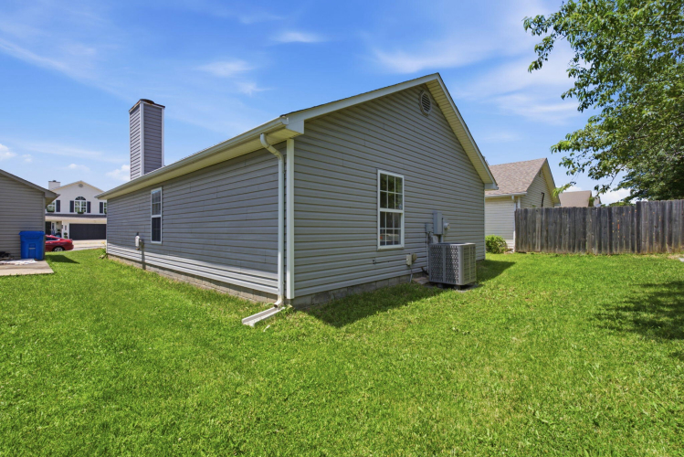 Listing Image 27