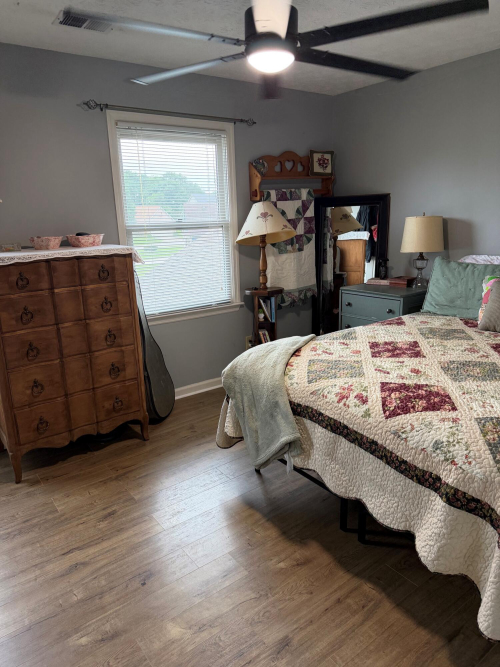 Listing Image 23