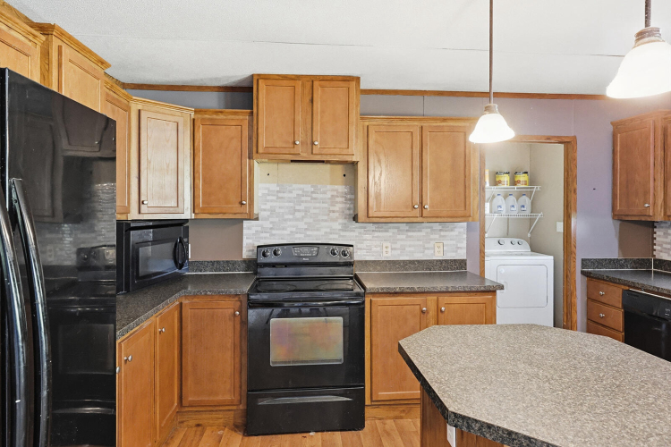 Listing Image 13