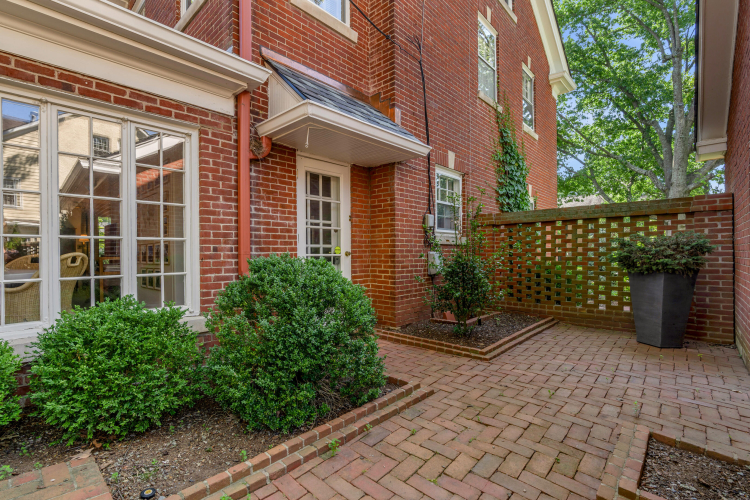 Listing Image 52