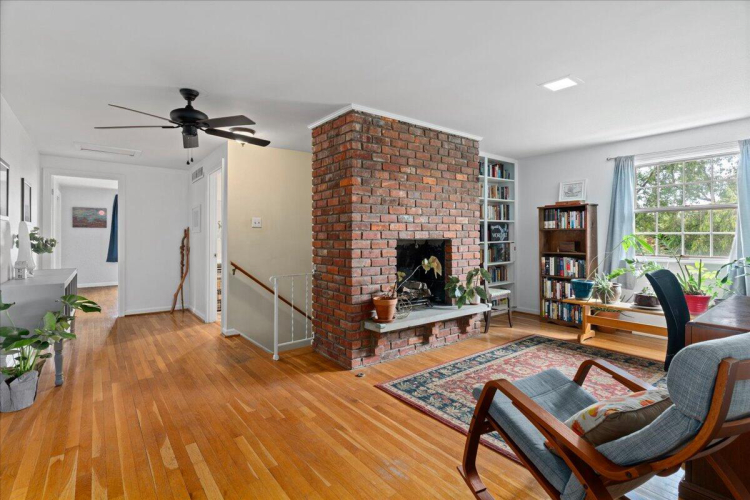 Listing Image 15