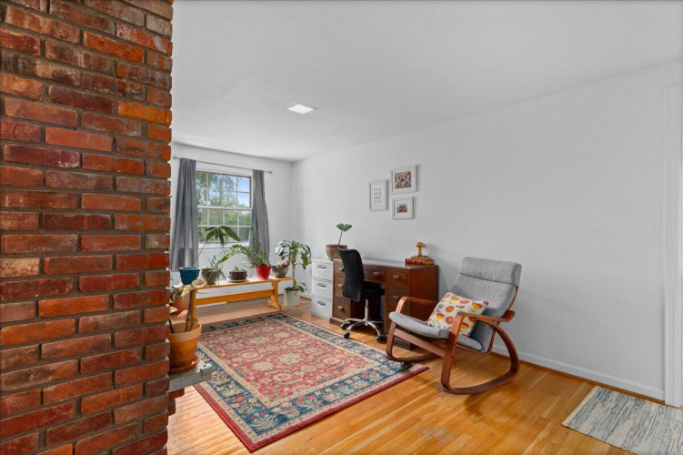 Listing Image 17