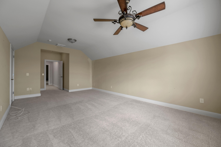 Listing Image 50